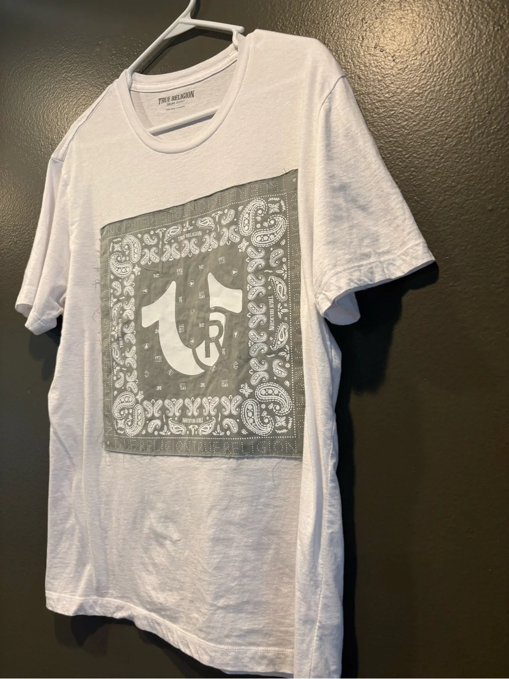 True Religion Men’s Bandana Logo Graphic T-Shirt White 100% Cotton Size L